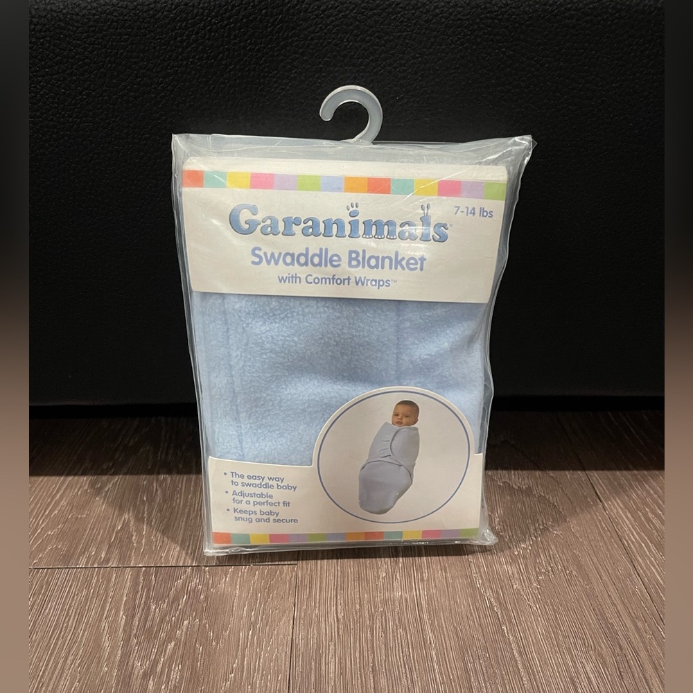 GARANIMALS SWADDLE BLANKET WITH COMFORT WRAPS, 7-14 LBS - Blue